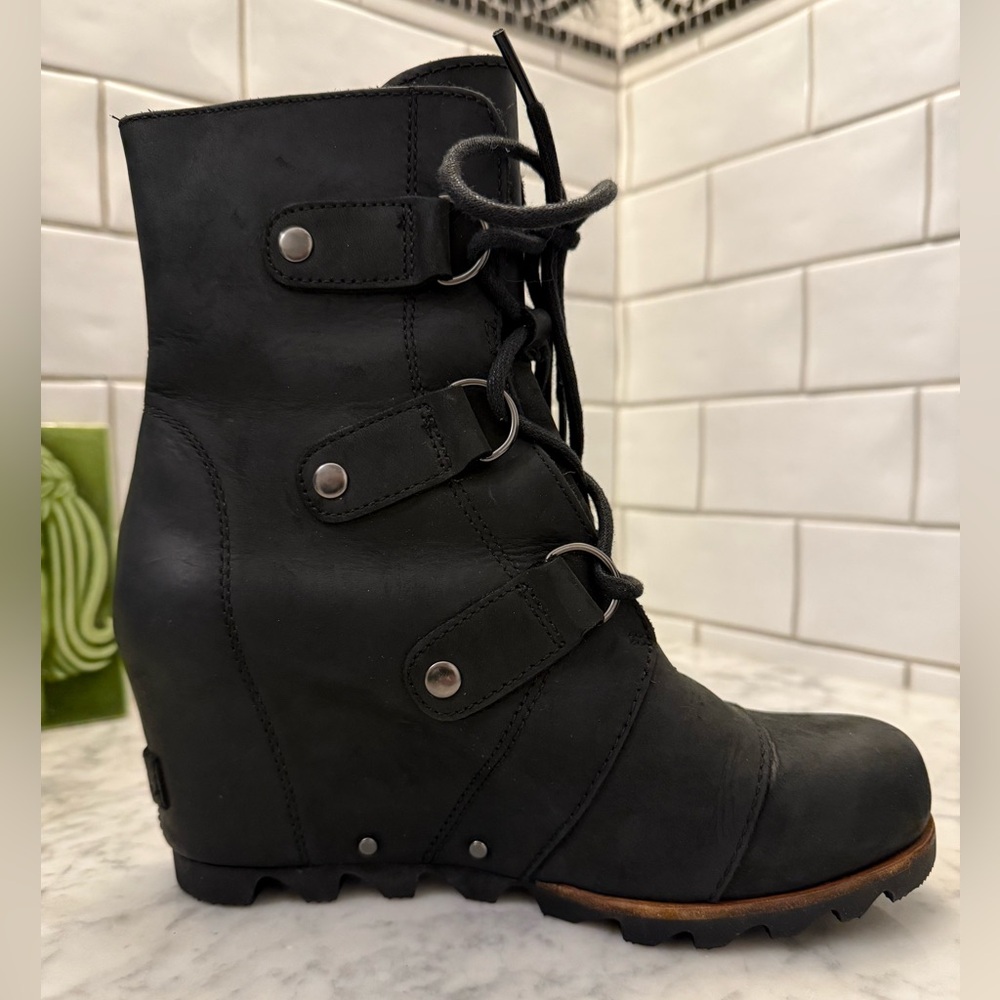 Sorel Joan of Arctic Mid Wedge Boots NL2173-011